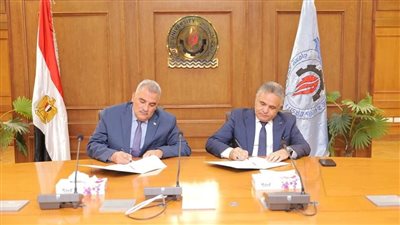 ضمن مبادرة بداية.. توقيع مذكرة تفاهم بين جامعة السويس وجهاز حماية وتنمية البحيرات