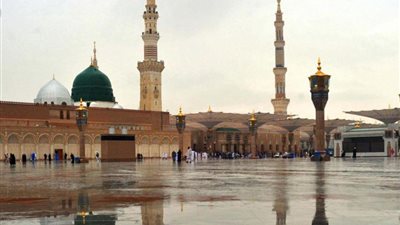 الأمطار تمتد إلى المدينة المنورة.. حالة الطقس اليوم في السعودية