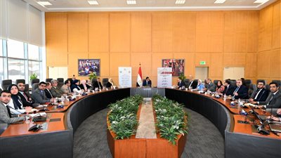 وزير الإسكان يوجه بتكثيف خطة طرح الفرص الاستثمارية بالمدن الجديدة ومتابعة تنفيذ مشروعات الشراكة