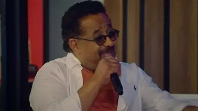 الشاب خالد عن مرحلة الفقر: كنت أرى أنني طالما أتناول الخبز والماء فأنا أعيش