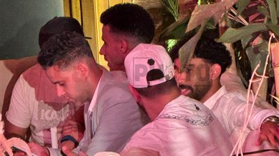 بالصور.. مصطفى فتحي ومروان عطية وإمام عاشور في افتتاح مطعم تامر حسني بالشيخ زايد| خاص