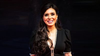 دينا تكشف سبب استعانة مي عمر براقصة بديلة في إش إش: كانت محتاجة تدريب طويل