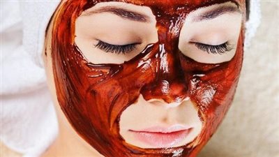 ماسكات طبيعية للعناية بالبشرة في الطقس الحار