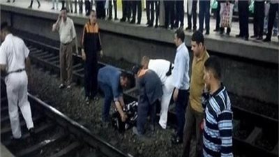 أسرته هجرته ويعيش بمفرده.. مسن ينهي حياته أسفل عجلات مترو أم المصريين