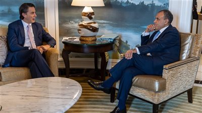 خلال لقائه المبعوث الأمريكي للبنان.. وزير الخارجية يحذر من خطورة التصعيد بالمنطقة 