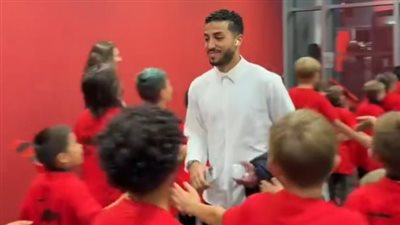 محمد عبد المنعم يشهد فوز نيس على سانت إتيان 8- 0 من على مقاعد البدلاء