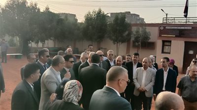 وزير التربية والتعليم يتفقد مدرسة أسماء بنت أبي بكر في سوهاج 