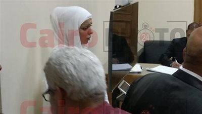 بدء جلسة محاكمة مضيفة الطيران في اتهامها بقتل ابنتها