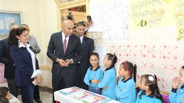 وزير التعليم من داخل