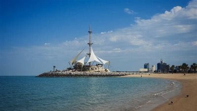 الطقس في الكويت اليوم.. اعتدال في الحرارة مع سماء غائمة