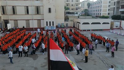 محافظ بورسعيد يحيل مديري مدارس ومعلمين للتحقيق في أول أيام العام الجديد 