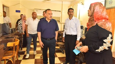 محافظ أسيوط يتفقد مركز تدريب علوم الحاسب وتكنولوجيا المعلومات بديروط