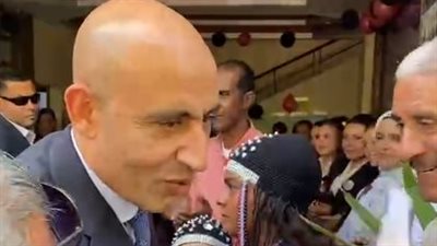 بحضور المحافظ.. وزير التعليم يتابع انطلاق العام الدراسي الجديد في مدارس الأقصر | بث مباشر