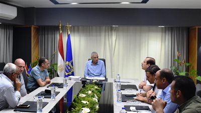 محافظ أسوان: الخدمات الطبية المقدمة للحالات المصابة بنزلات معوية تجسد تكاتف جهود أجهزة الدولة