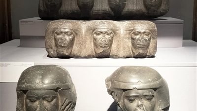 المتحف المصري بالتحرير يعرض تماثيل رؤوس الأسرى من الأسرة الثالثة 