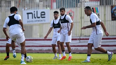 جلسة تصوير لـ لاعبي الزمالك بالقمصان الجديدة للفريق قبل مباراة السوبر الإفريقي