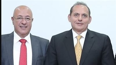 نائب رئيس البنك الأهلي يوجه رسالة إلى هشام عكاشة بعد انتقاله لبنك مصر