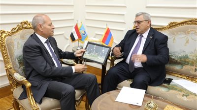تعبيرًا عن الصداقة القوية.. سفير أرمينيا لمحافظ القاهرة: أطلقنا اسم مصر على أحد أكبر الميادين لدينا