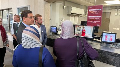 لأول مرة في مصر.. إضافة لغة الإشارة داخل محطات القطار الكهربائي الخفيف LRT 