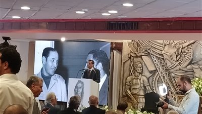 تخصيص إحدى جوائز مؤسسة هيكل للصحفيين الفلسطينيين