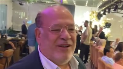 في عيد ميلاد مصطفى قمر.. أول ظهور لـ صلاح عبد الله بعد وعكته الصحية الأخيرة