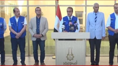 وزير الصحة: اتكلمت مع أهالي أسوان وقالوا معندناش حاجة.. والموضوع ده بيحصل بشكل يومي