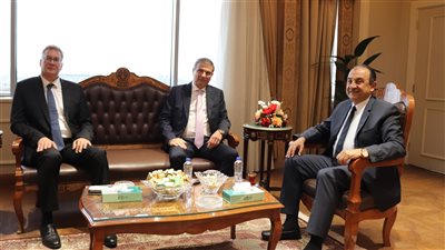 اجتماع بين وزراء قطاع الأعمال والزراعة والبترول لتعزيز صناعة الأسمدة وزيادة الإنتاج والصادرات