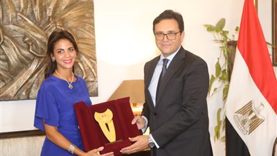 وزير الثقافة يُكرم السوبرانو المصرية العالمية فاطمة سعيد ويحتفي بفوزها بـ جائزة الثقافة الأوروبية لعام 2024 