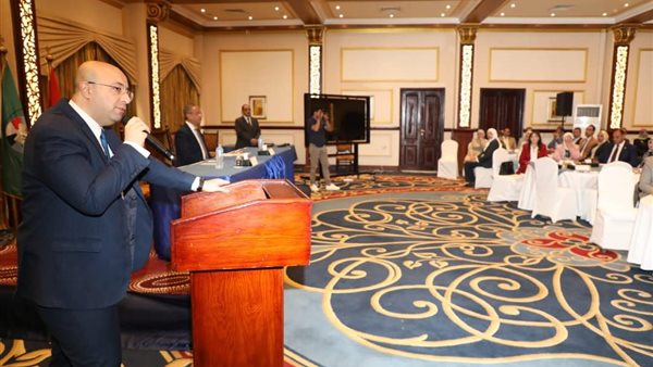 جانب من المؤتمر 