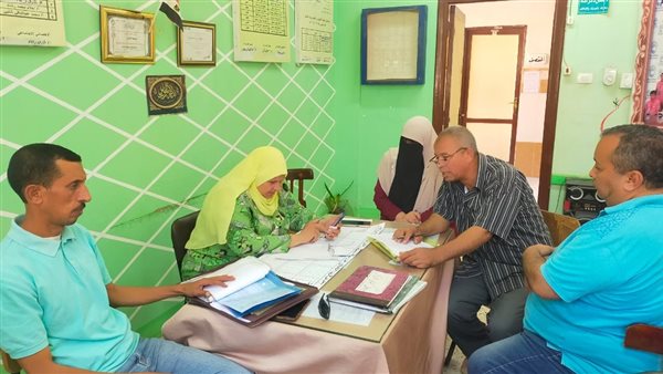 وكيل الوزارة تفاجئ