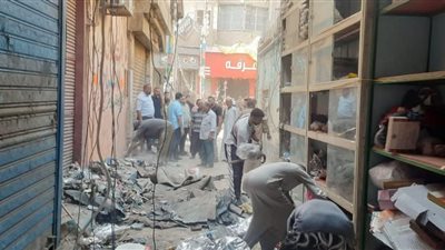 بتأمين قوات الأمن.. فتح شارع مغلق منذ سنوات بعد تعدي أحد البائعين عليه في المنوفية