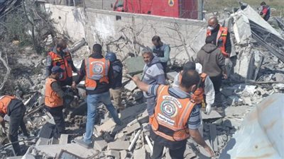 من عائلة واحدة.. استشهاد 6 أشخاص في قصف إسرائيلي على منزل بغزة 