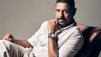 الموسيقار هاني فرحات يقود أوركسترا الفيلهارمونية الملكية ببريطانيا