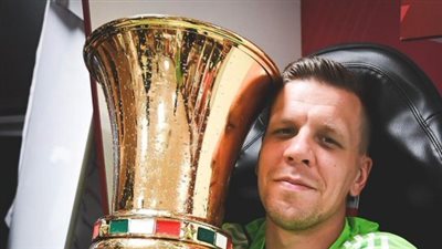 عاد من الاعتزال.. تشيزني يحل محل شتيجن في برشلونة لمدة عام