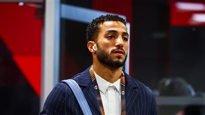 محمد عبد المنعم على مقاعد بدلاء نيس الفرنسي أمام لاتسيو في الدوري الأوروبي 
