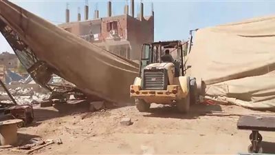 الجيزة تزيل جمالونات مخالفة بأوسيم.. والمحافظ: لن نتهاون مع أي تعدٍ على الأراضي الزراعية