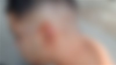 والد طالب جامعي يتهم مجموعة من الأشخاص بالاعتداء على نجله في الأميرية