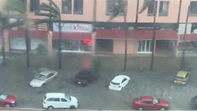 إغلاق المطارات في ولاية فلوريدا الأمريكية مع اقتراب الإعصار هيلين من منطقة بانهادل