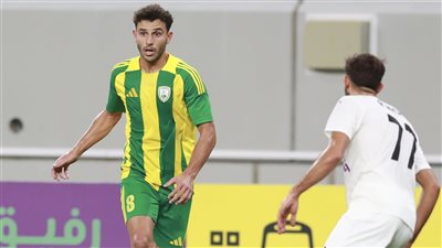 حمدي فتحي يزور بعثة الأهلي في قطر