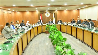 إجراء تحليل مخدرات لطلاب المدن الجامعية في الوادي الجديد