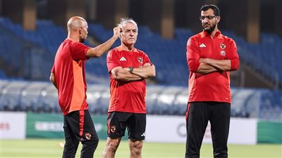 تفاصيل محاضرة كولر الفنية للاعبي الأهلي قبل لقاء سيراميكا بالسوبر