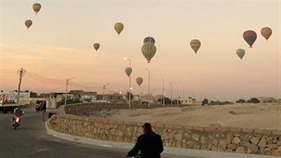 تحليق 75 رحلة بالون طائر على متنها 1800 سائح بالأقصر