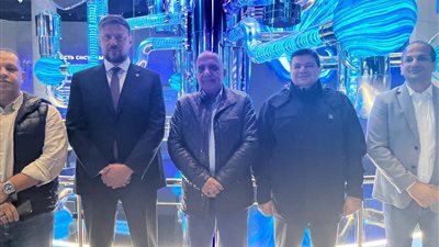 وزير الكهرباء يزور معرض إنجازات الصناعة الوطنية الروسية