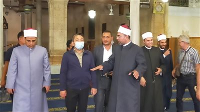 السفير الماليزي والقنصل التركي يزوران الجامع الأزهر ويشيدان بدوره في نشر العلم الإسلامي