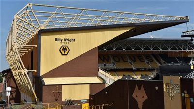 قبل مباراة ليفربول بالدوري الإنجليزي.. فيروس ينتشر في معسكر وولفرهامبتون