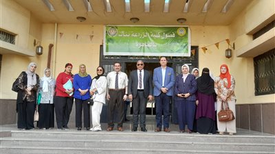 نائب رئيس جامعة الأزهر يتفقد كلية الزراعة بنات بالقاهرة مع بداية العام الدراسي الجديد