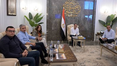 رئيس الوزراء يتابع المنصة الجغرافية لمحافظة جنوب سيناء الفائزة بجائزة التميز العالمية 