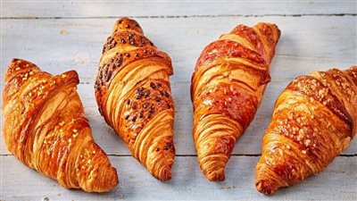 دولة عربية تمنع تناول الكرواسون في المدارس.. ما القصة؟