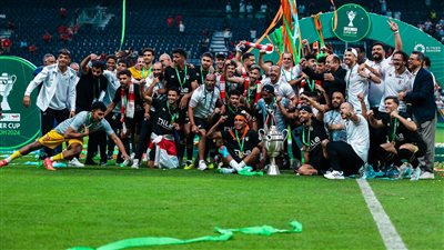 رئيس الاتحاد البرتغالي يهنئ جوميز بعد تتويج الزمالك بالسوبر الإفريقي