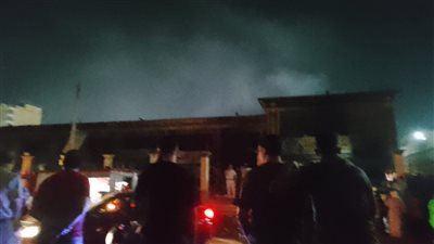 السيطرة على حريق داخل مول تجاري في بني سويف
